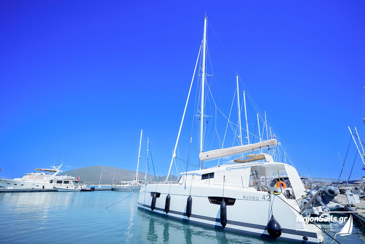 ionionsails.com - charter Fountaine Pajot Astrea 42, Inoe, catamaran