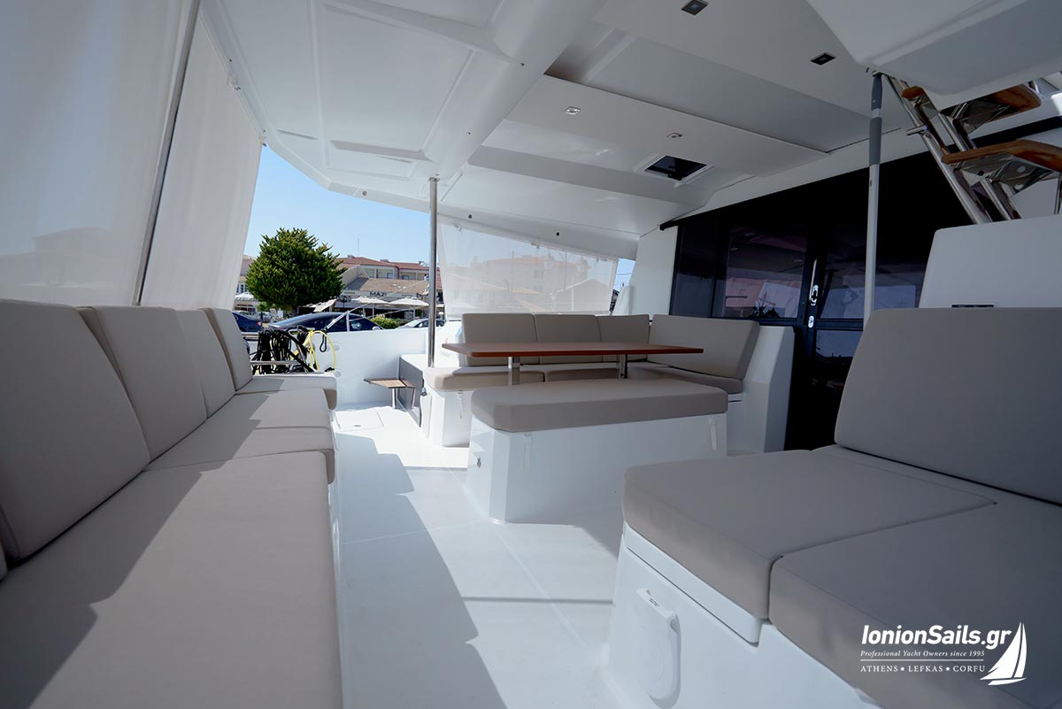 ionionsails.com - charter Fountaine Pajot Astrea 42, Inoe, catamaran