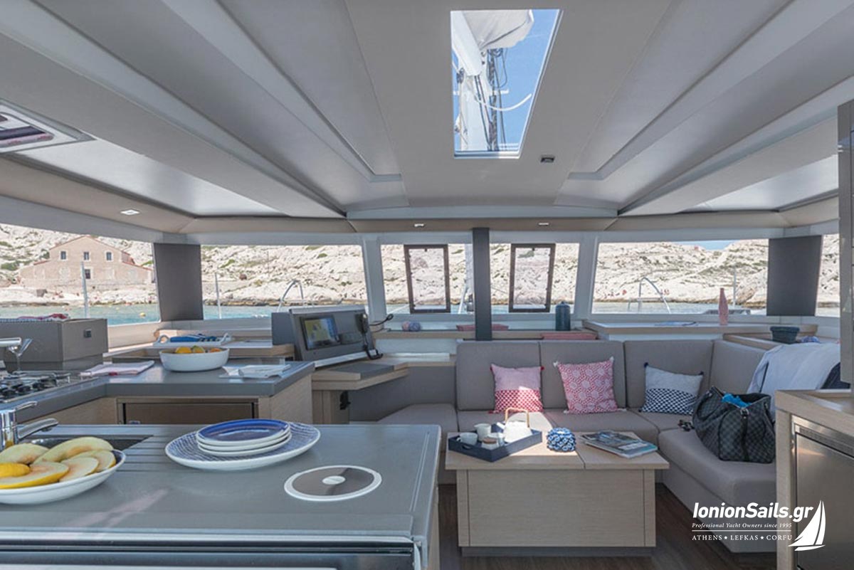 ionionsails.com - charter Fountaine Pajot Astrea 42, Inoe, catamaran