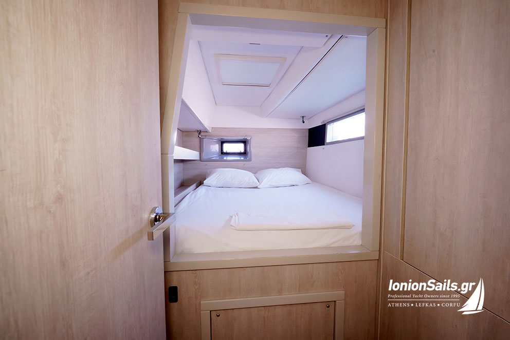 ionionsails.com - charter Leopard 43, Horizon, catamaran