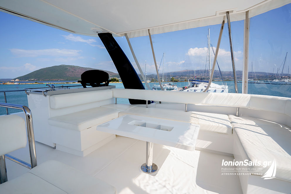 ionionsails.com - charter Leopard 43, Horizon, catamaran