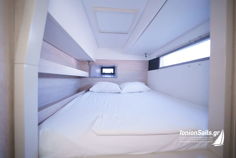 ionionsails.com - charter Leopard 43, Horizon, catamaran