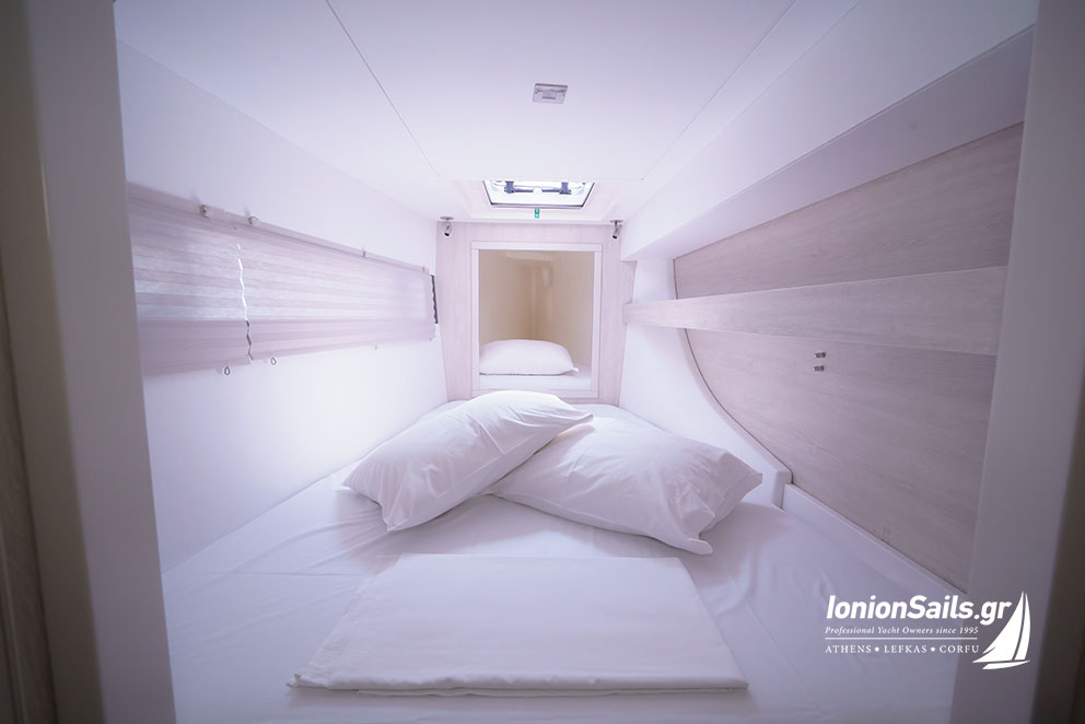 ionionsails.com - charter Leopard 43, Horizon, catamaran