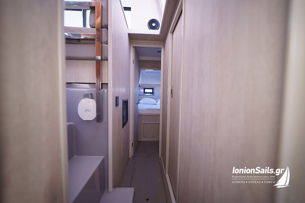 ionionsails.com - charter Leopard 43, Horizon, catamaran