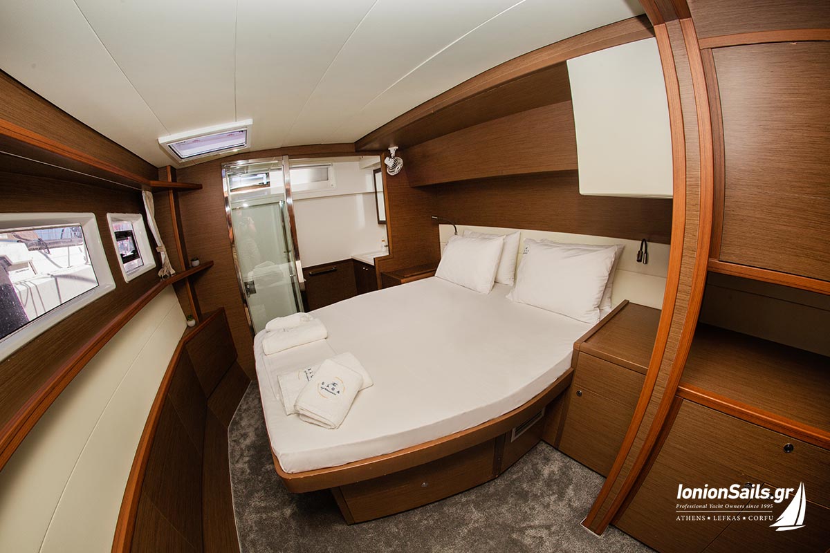 ionionsails.com - charter Lagoon 52F, Saga, catamaran