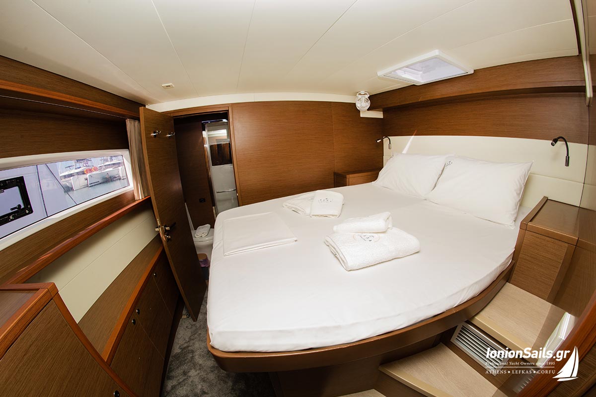 ionionsails.com - charter Lagoon 52F, Saga, catamaran