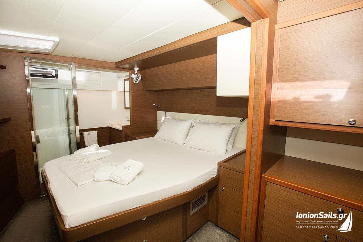 ionionsails.com - charter Lagoon 52F, Saga, catamaran