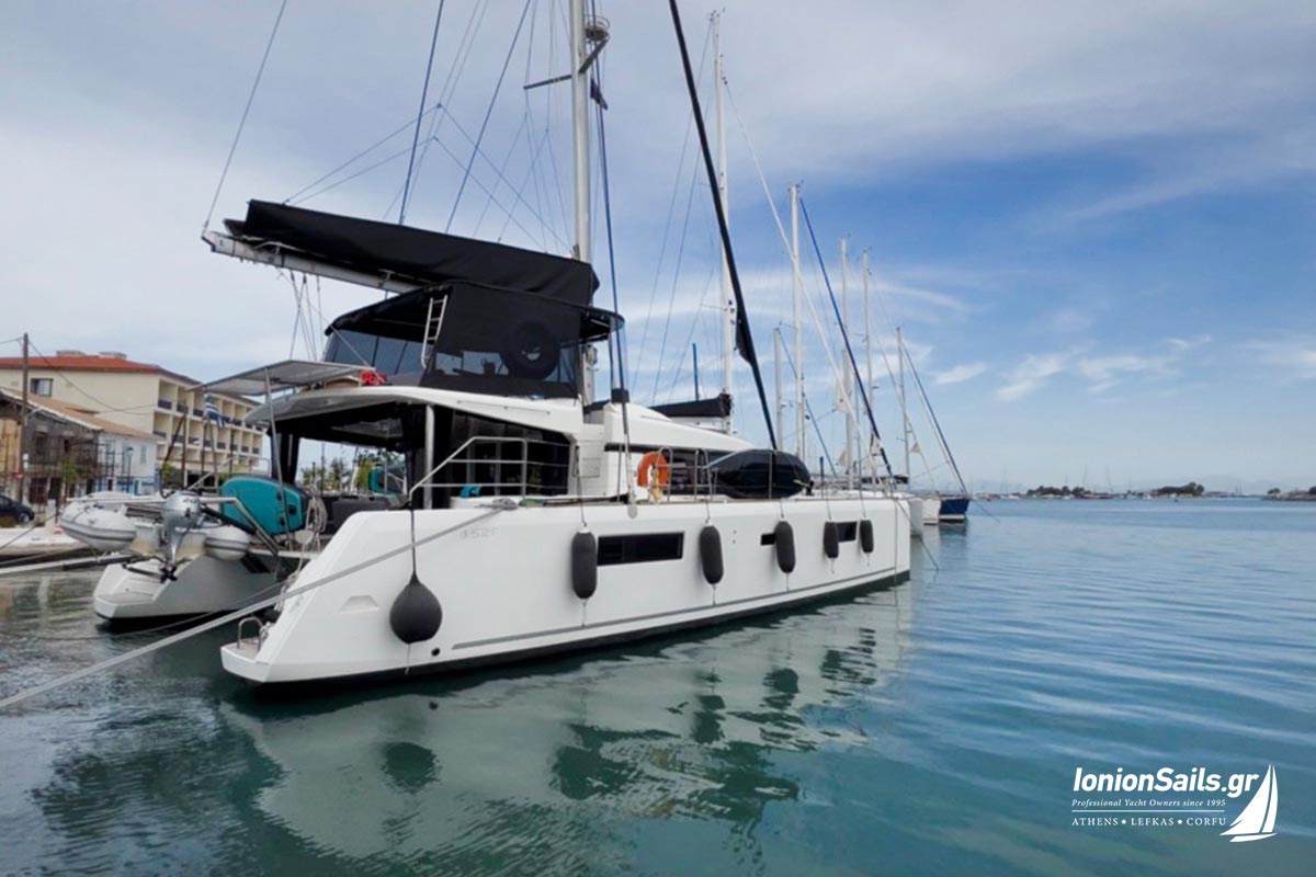 ionionsails.com - charter Lagoon 52F, Saga, catamaran