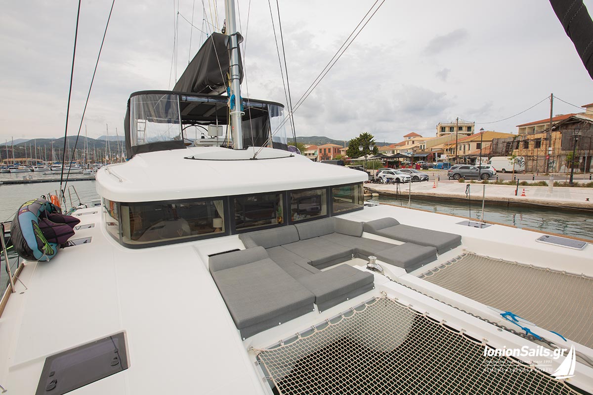 ionionsails.com - charter Lagoon 52F, Saga, catamaran