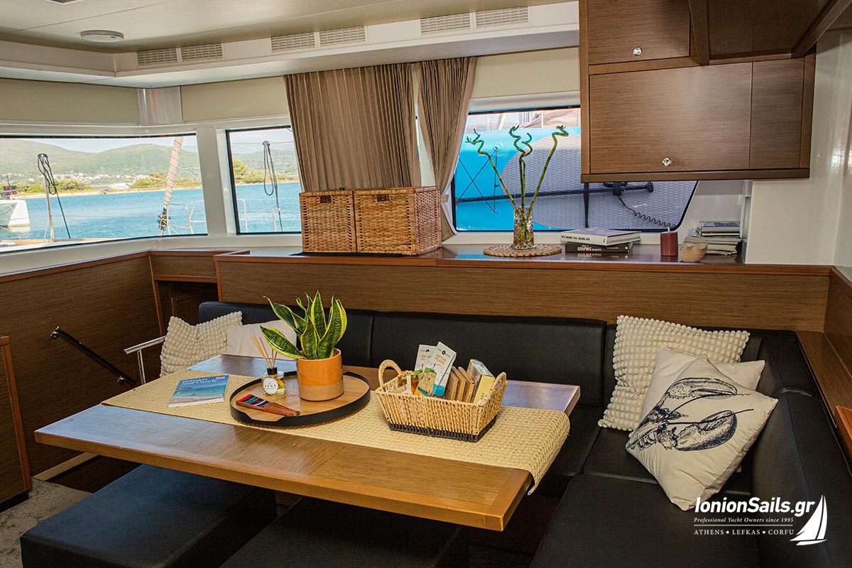 ionionsails.com - charter Lagoon 52F, Saga, catamaran