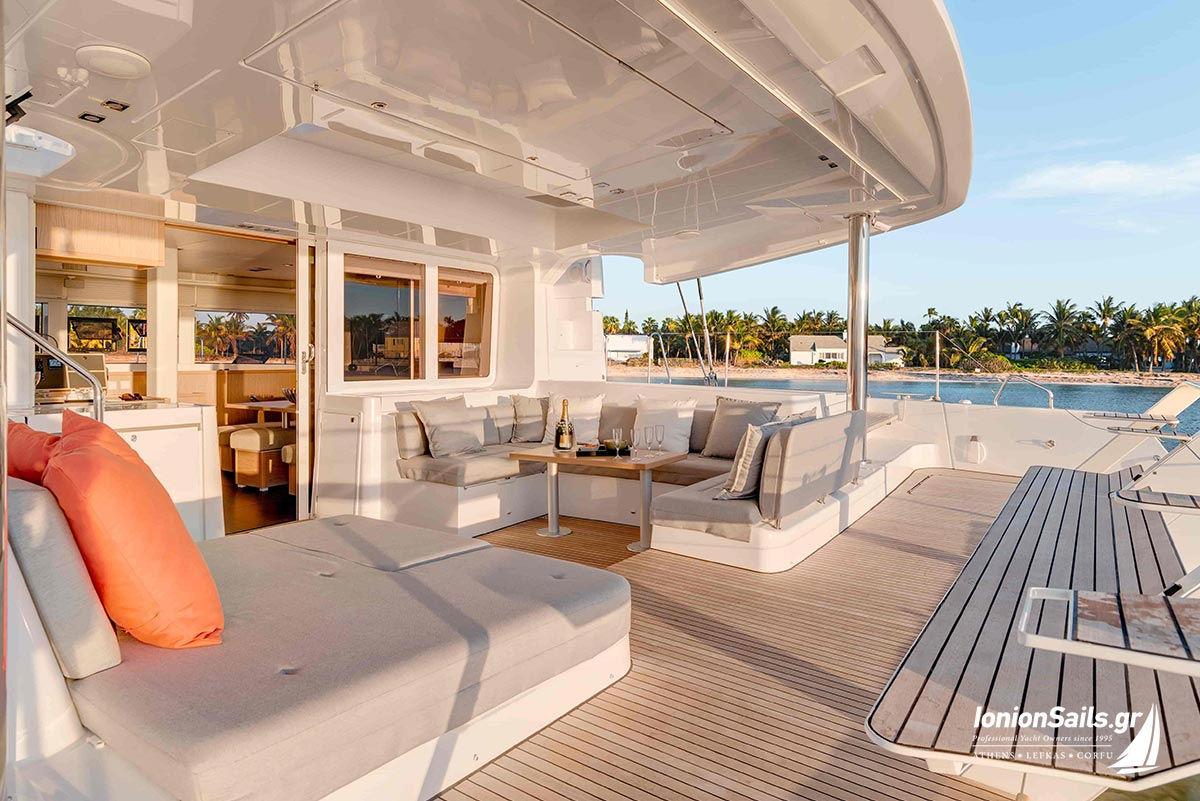 ionionsails.com - charter Lagoon 52F, Saga, catamaran